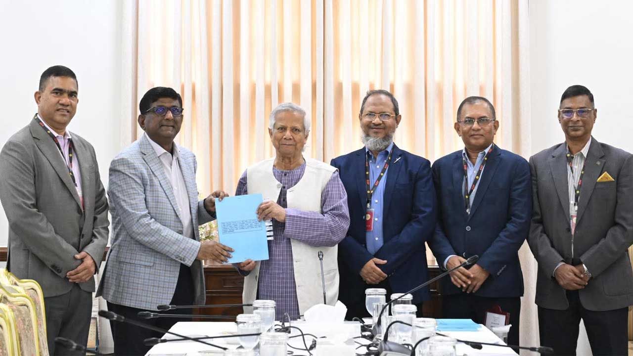 বিডিআর হত্যাকাণ্ডে বহিঃশক্তি ও আওয়ামী লীগের সম্পৃক্ততার দাবি জাতীয় স্বাধীন তদন্ত কমিশনের