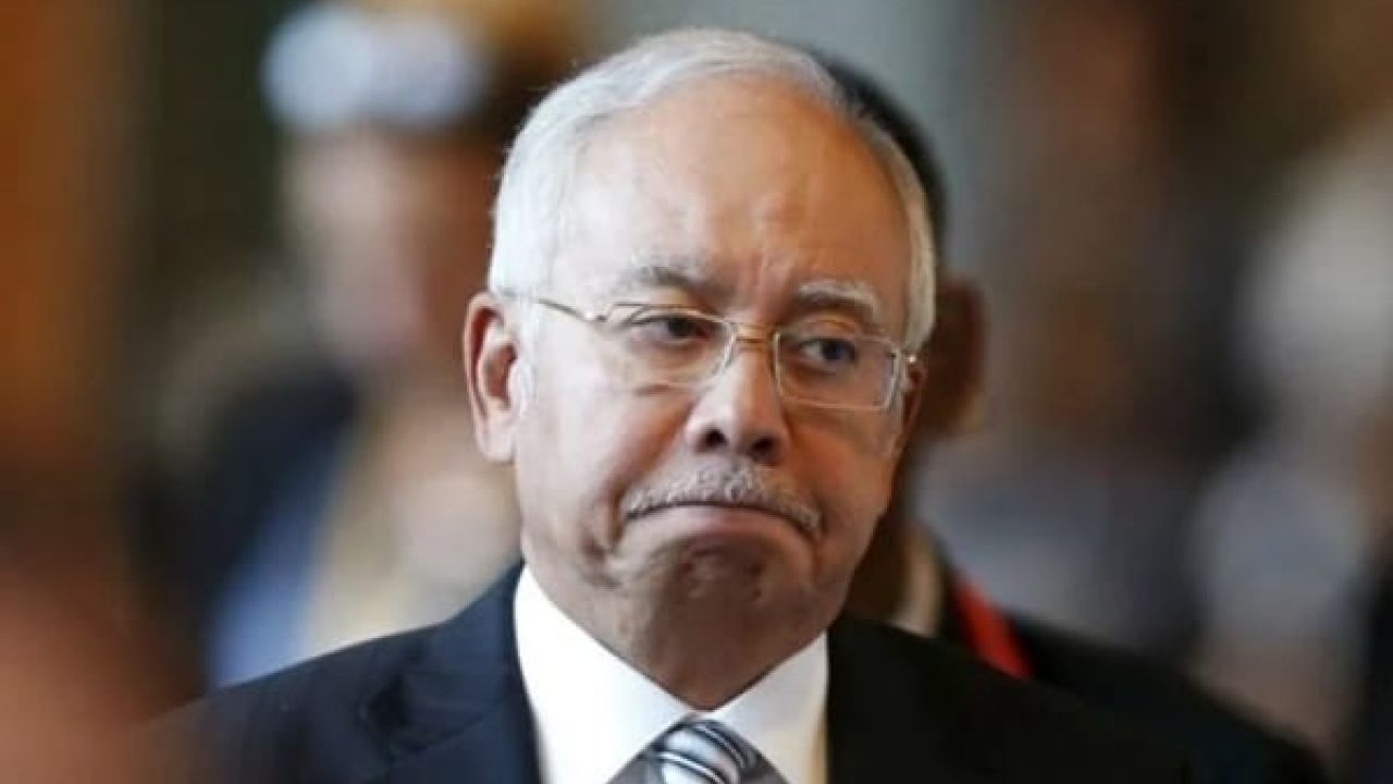 ১এমডিবি দুর্নীতি মামলায় দোষী সাব্যস্ত মালয়েশিয়ার সাবেক প্রধানমন্ত্রী নাজিব রাজাক