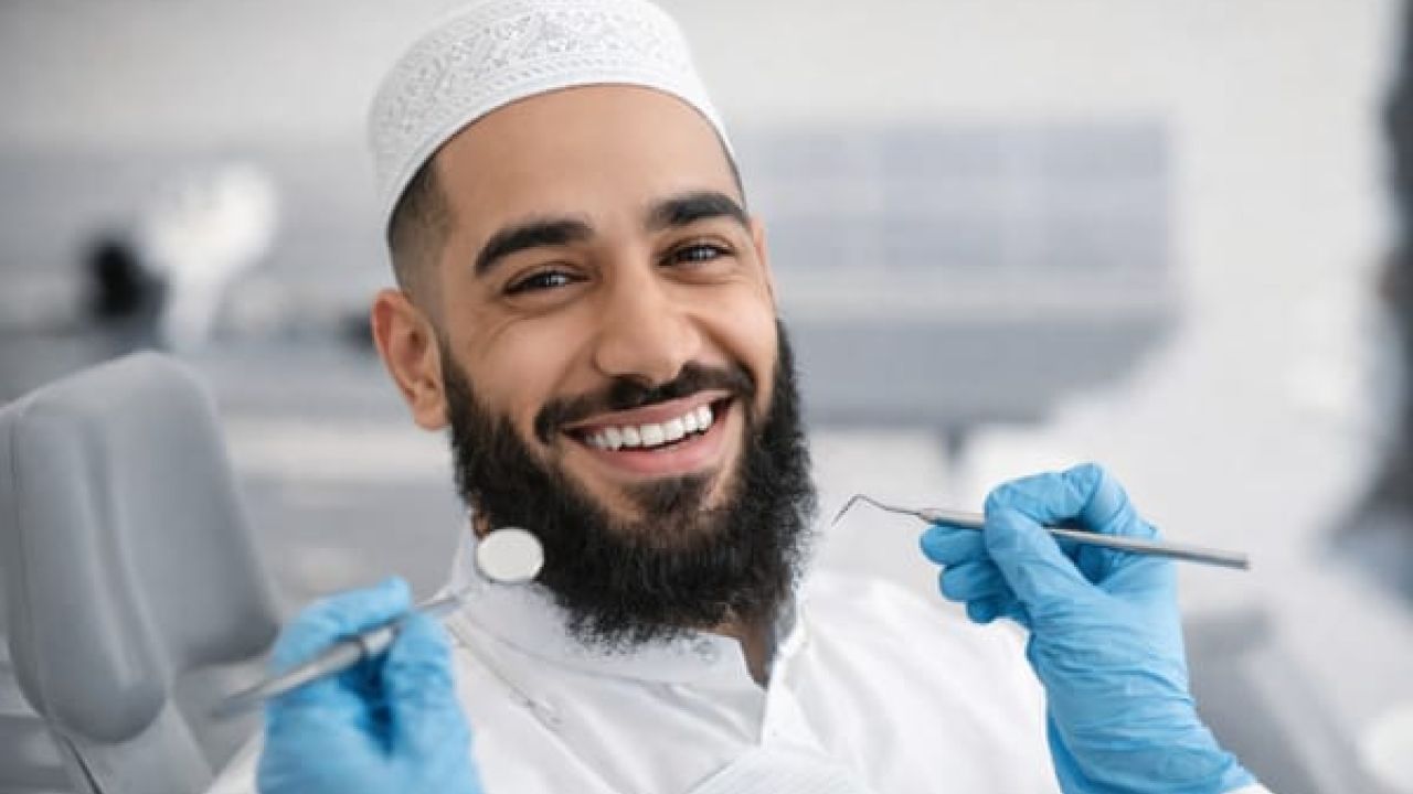 রোজায় মুখের যত্ন: দাঁতের ব্যথা ও দুর্গন্ধ থেকে বাঁচার উপায়