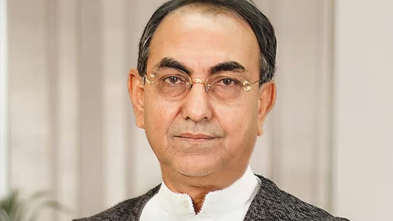 মির্জা আব্বাসকে আজ সন্ধ্যায় এয়ার অ্যাম্বুল্যান্সে সিঙ্গাপুরে নেওয়া হচ্ছে