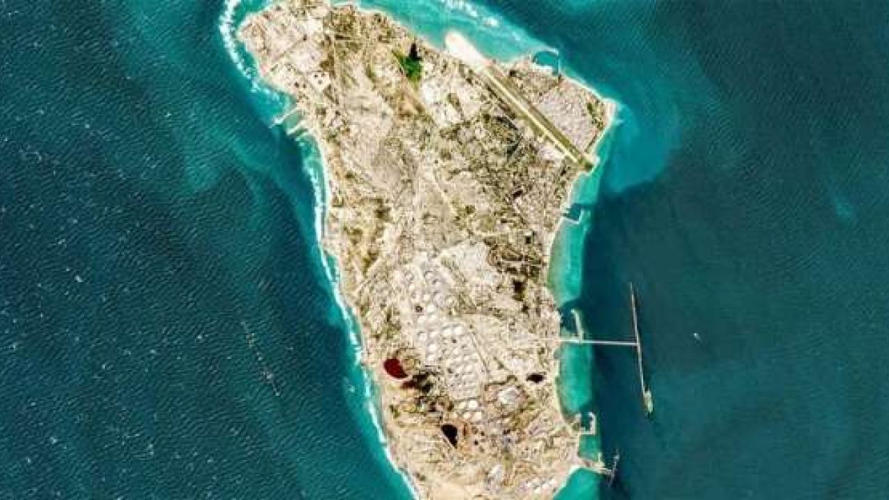 ইরানের খারগ দ্বীপে মার্কিন বোমা হামলা, তেল স্থাপনা অক্ষত রাখার দাবি ট্রাম্পের