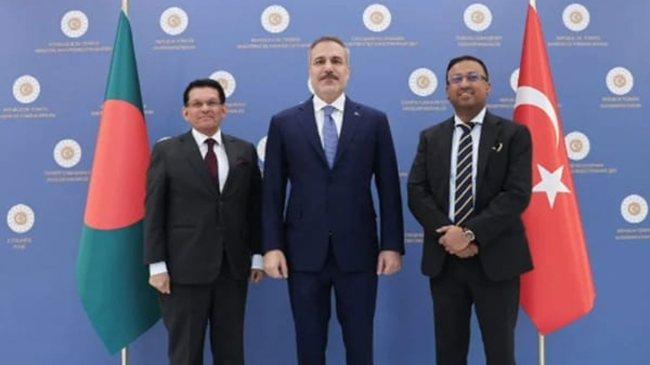 তুরস্ক-বাংলাদেশ কৌশলগত অংশীদারিত্ব আরও গভীর করার অঙ্গীকার