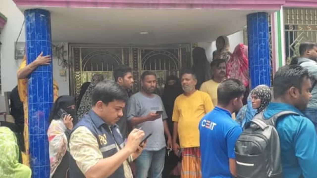 কাপাসিয়ায় পাঁচ হত্যার ফরেনসিক প্রতিবেদন: চারজনের গলা কেটে, এক শিশুকে শ্বাসরোধ করে হত্যা