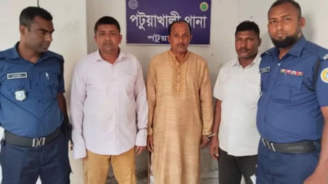 হানি ট্র্যাপ, ভিডিও ব্ল্যাকমেইল ও চাঁদাবাজি: বিএনপি নেতা ও যুবলীগ কর্মীসহ তিনজন গ্রেপ্তার