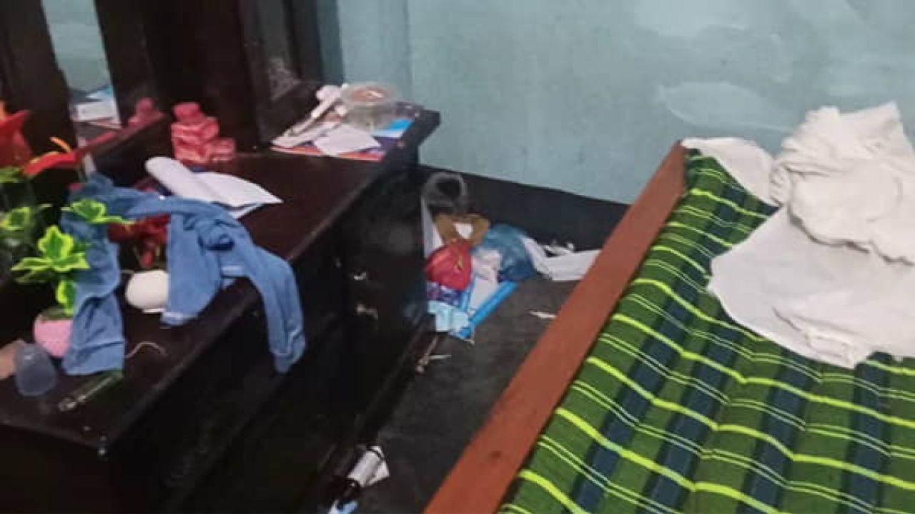 চুক্তির সম্ভাবনায় ইরান হামলা স্থগিত করলেন ট্রাম্প