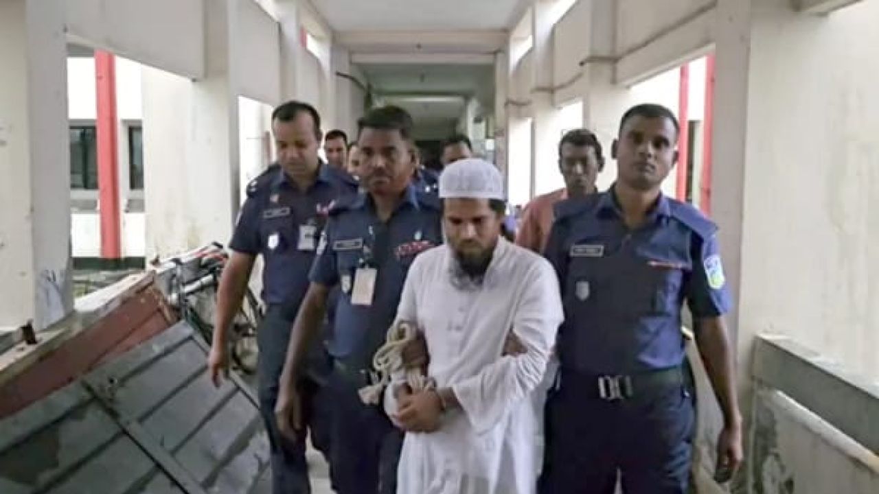 মাদরাসাছাত্রী ধর্ষণ ও অন্তঃসত্ত্বা করার মামলায় অভিযুক্ত শিক্ষকের ডিএনএ নমুনা সংগ্রহ 