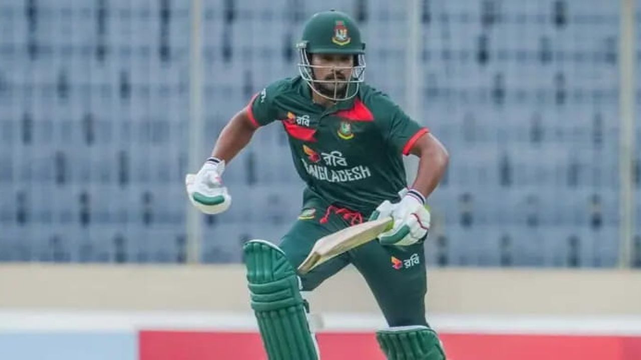 অস্ট্রেলিয়ার বিপক্ষে ৪২ ওভারে ৫ উইকেটে ২১৭ রান বাংলাদেশের