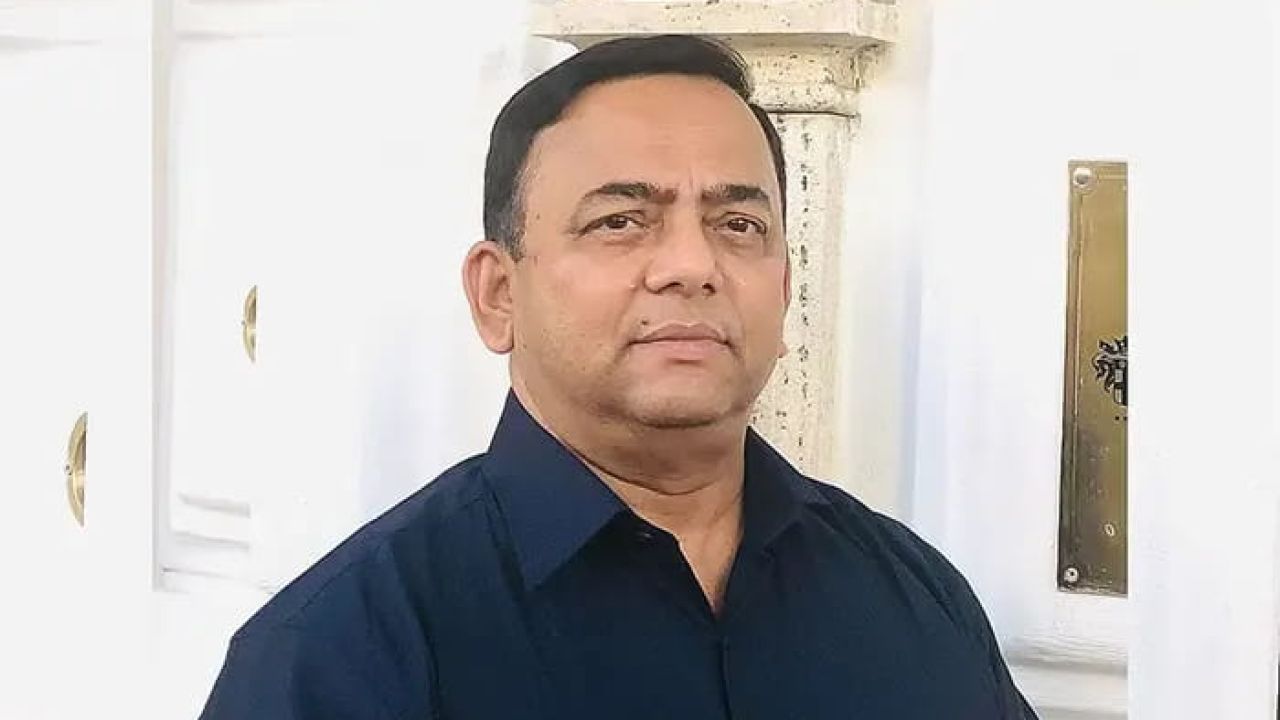 সাবেক আইজিপি বেনজীর আহমেদ দুবাইয়ে গ্রেপ্তার