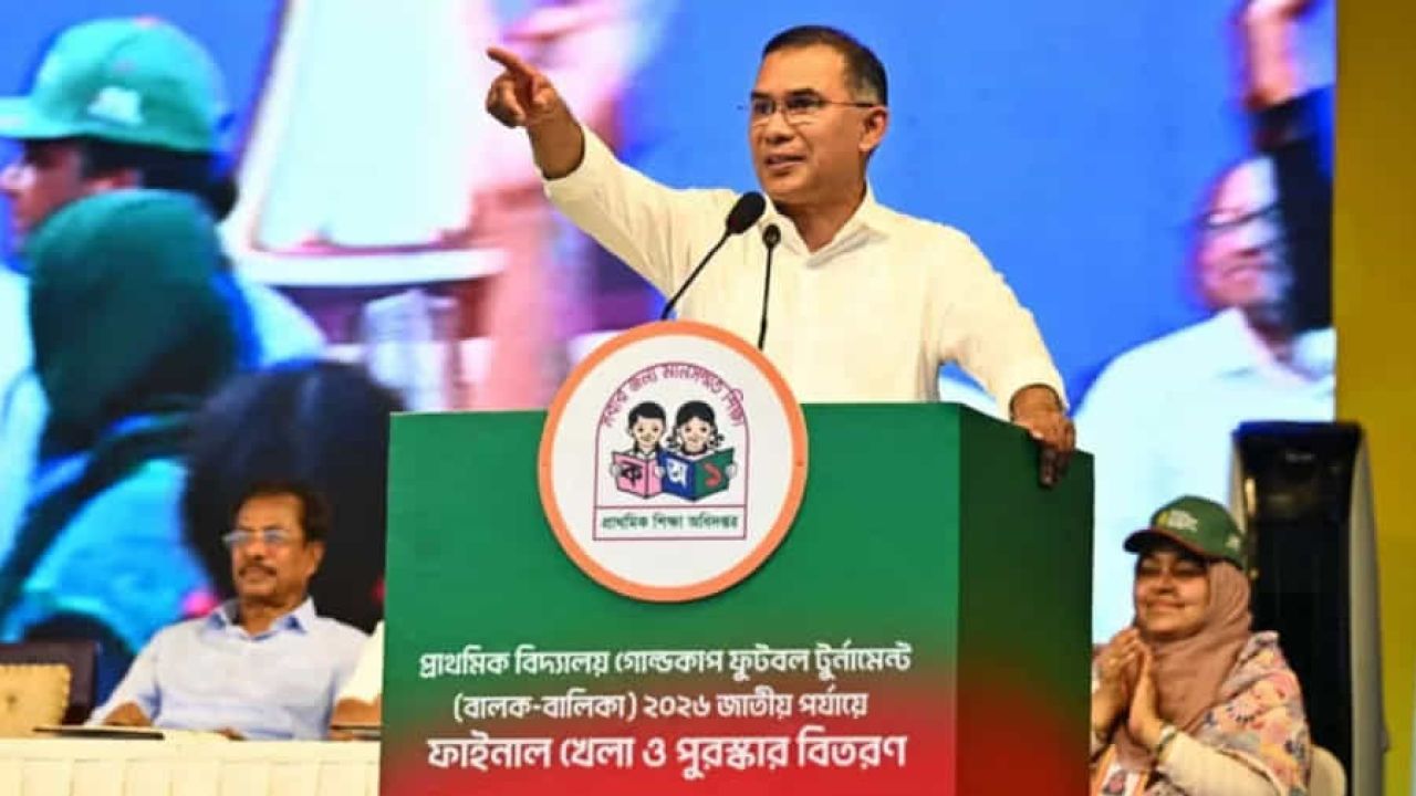খেলাধুলার পাশাপাশি লেখাপড়াতেও এগিয়ে যেতে তাগিদ প্রধানমন্ত্রীর