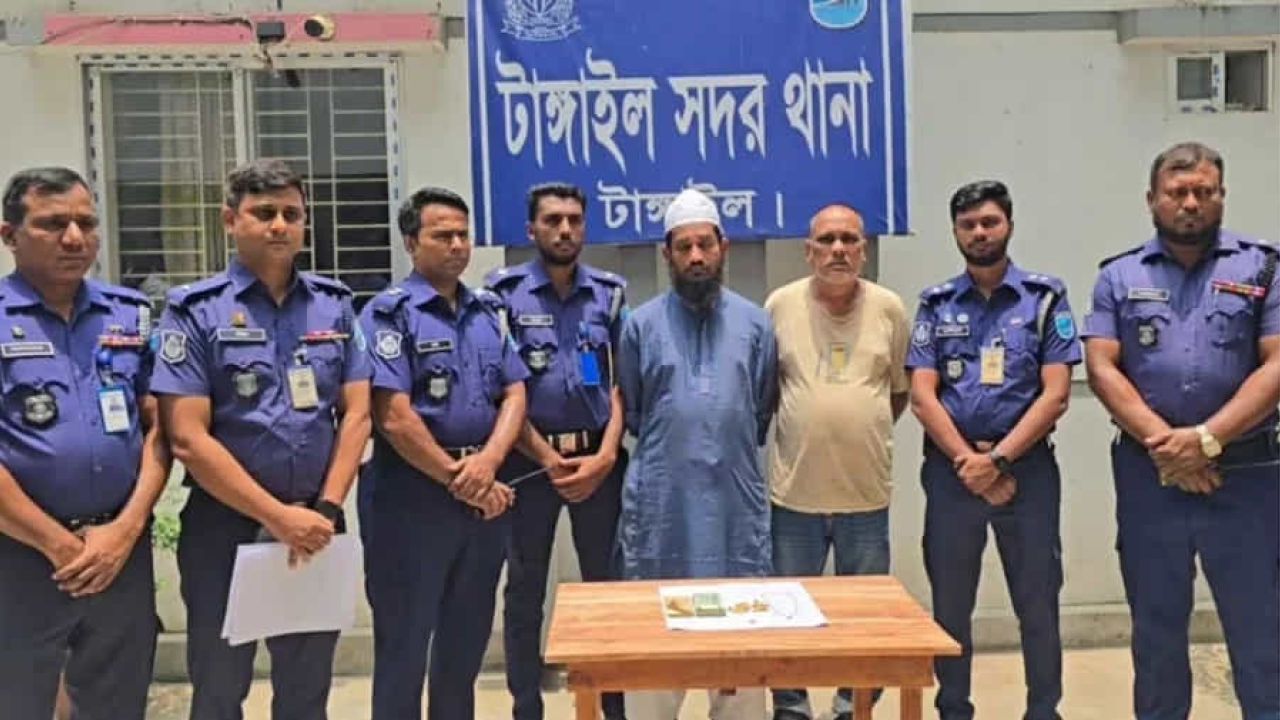 নৃশংস হত্যাকাণ্ড: টাকা না পেয়ে হাতুড়ি দিয়ে পিটিয়ে স্বর্ণালংকার লুট