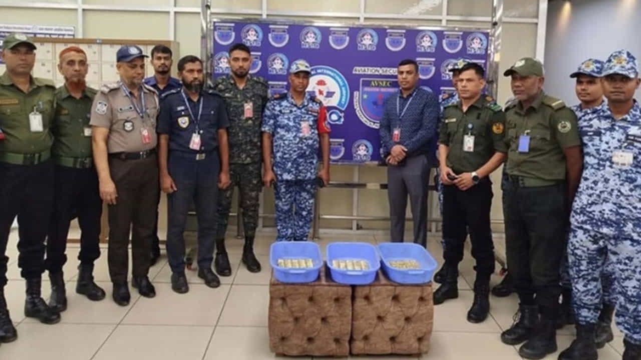 দুবাই থেকে আসা বিমানের কার্গো হোলে ৪৫ কোটি টাকার স্বর্ণ উদ্ধার