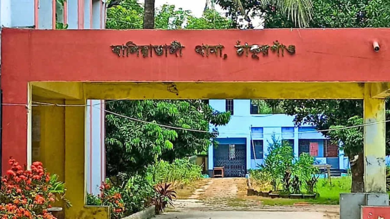 মেয়েকে জোর করে বিয়ে ও ২০ লাখ টাকা দাবি, সহ্য করতে না পেরে বাবার আত্মহত্যা