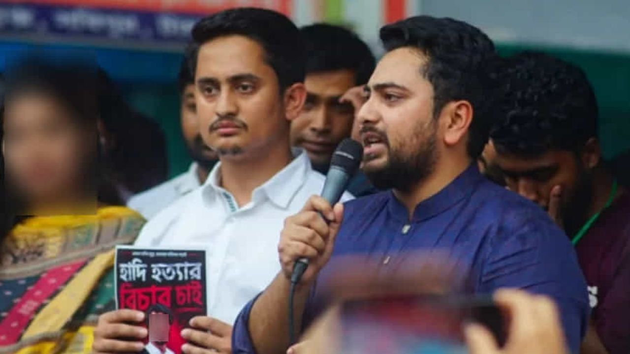 একদলীয় শাসন ফিরিয়ে আনার অপচেষ্টা চলছে: নাহিদ ইসলাম