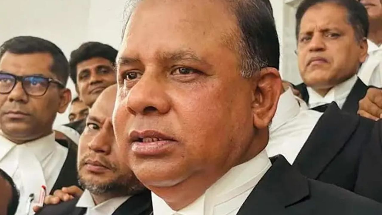 ‘আপনাকে আমরা কালকেই চাই’: শেখ হাসিনাকে হুশিয়ারি চিফ প্রসিকিউটরের