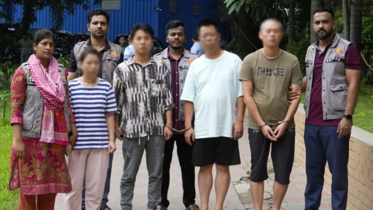 বসুন্ধরায় ভিওআইপি ও অনলাইন জুয়া চক্রের ৪ সদস্য গ্রেপ্তার