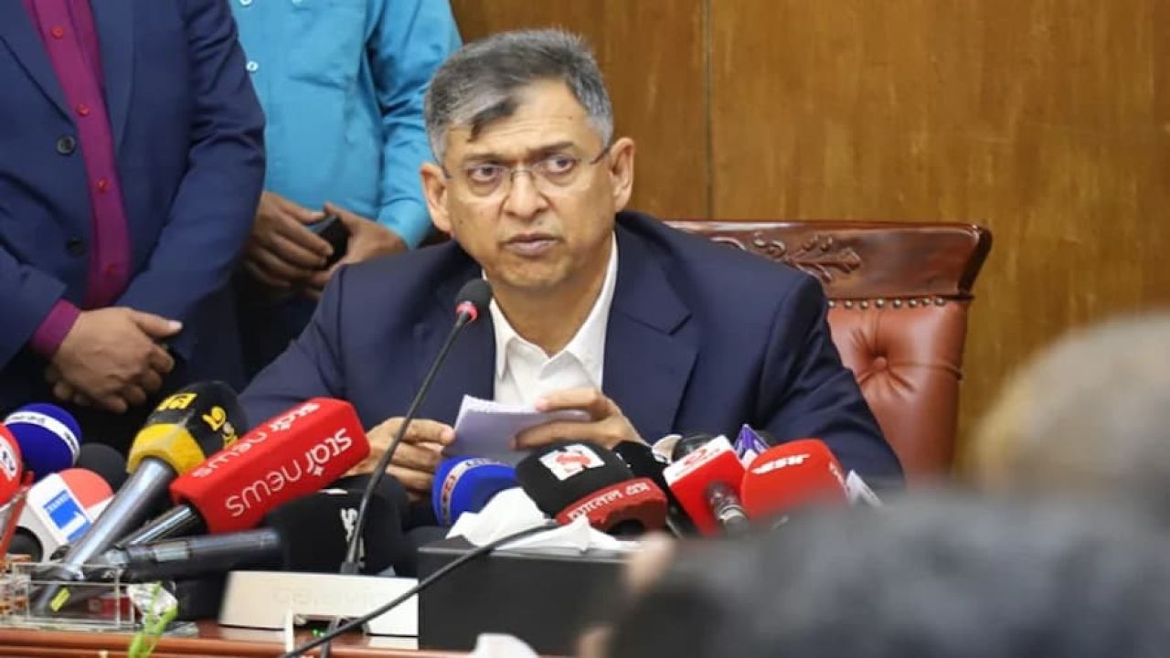 পুলিশের পুরো টিম একসঙ্গে চা খেতে যাবে না: স্বরাষ্ট্রমন্ত্রী